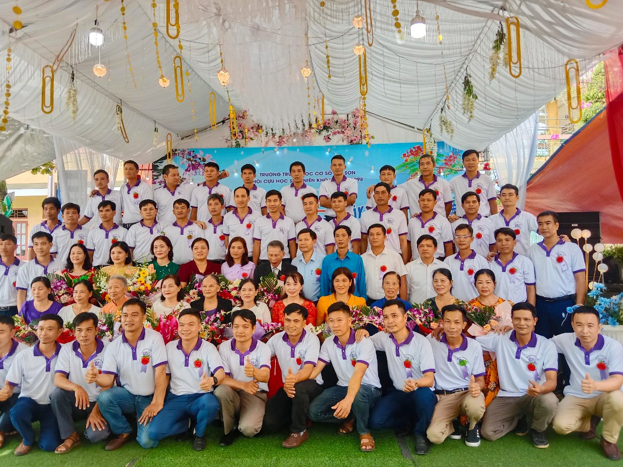 áo lớp có cổ họp lớp, áo lớp có cổ ảnh thật, áo lớp có cổ đẹp, mẫu áo lớp có cổ ảnh chụp thật, áo đồng phục lớp có cổ