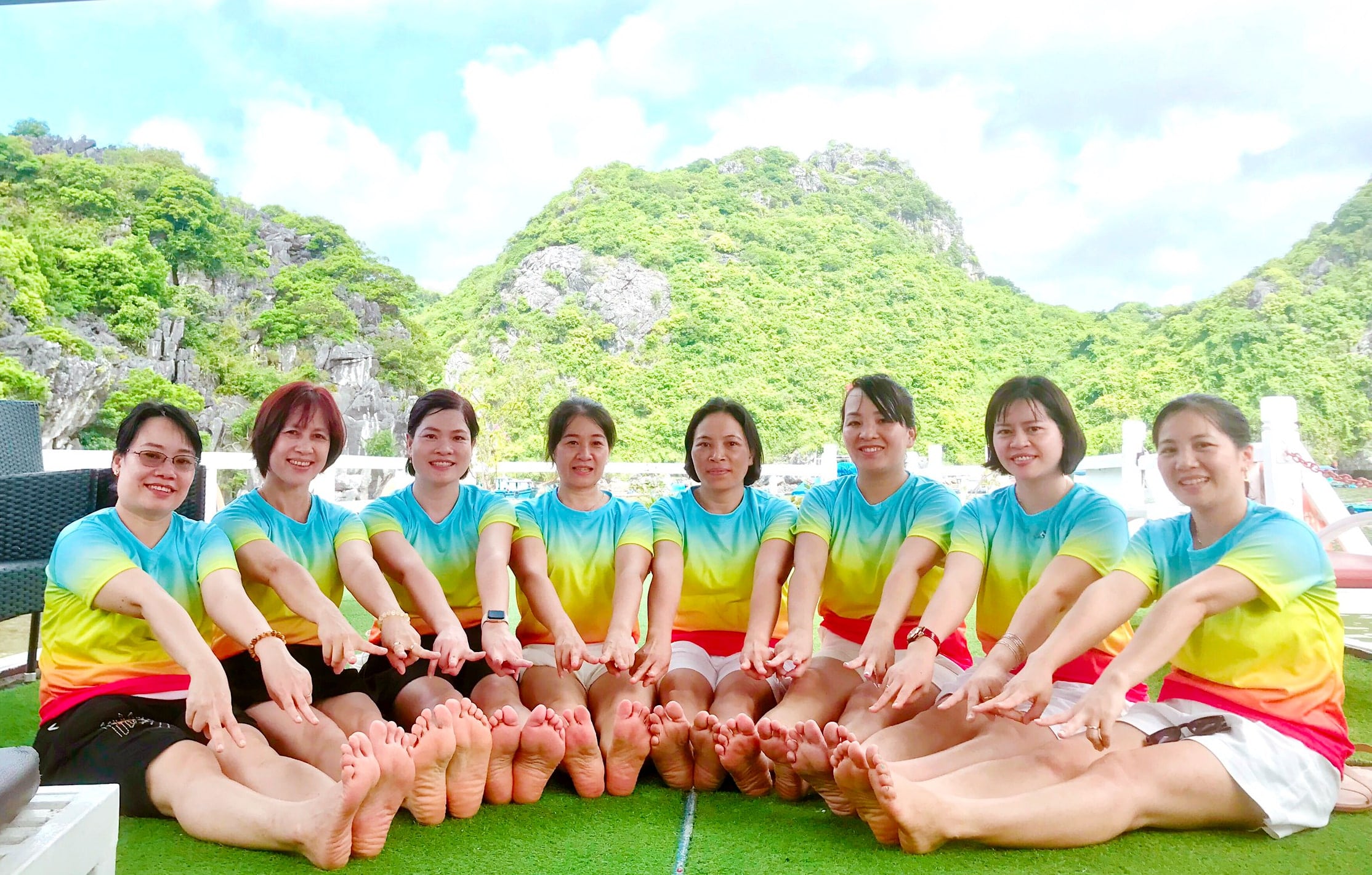 áo thun nhóm đi biển, áo đồng phục đi biển, đồng phục đi biển, áo phông nhóm đi biển, áo thun nhóm đi biển, áo thun đồng phục đi biển, áo phông đồng phục đi biển, áo phông nhóm đi biển, áo thun đi biển cho nhóm, mẫu áo phông đồng phục đi biển, áo đồng phục nhóm đi biển